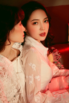 乌鸦小姐与蜥蜴先生手机
